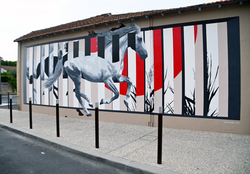 La Cavalcade, une nouvelle fresque amène la culture de l'art urbain dans la rue