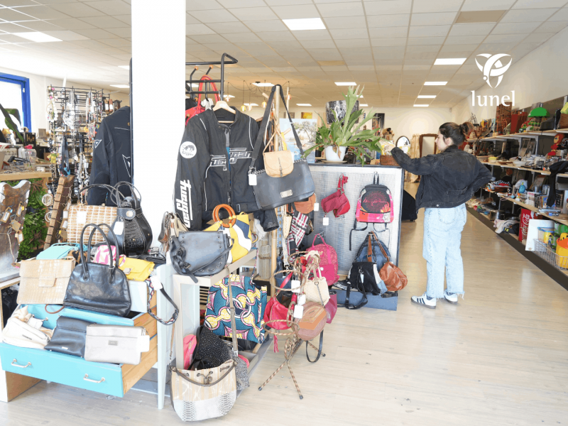 La Casa de Salva : un vide-grenier permanent � Lunel